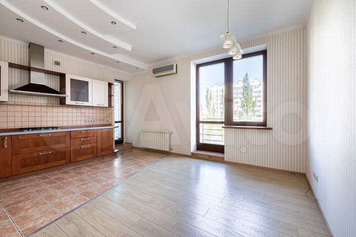 4-к. квартира, 150,1 м², 3/8 эт.