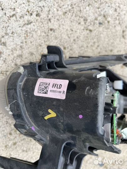 Фара противотуманная правая Hyundai Santa Fe 4