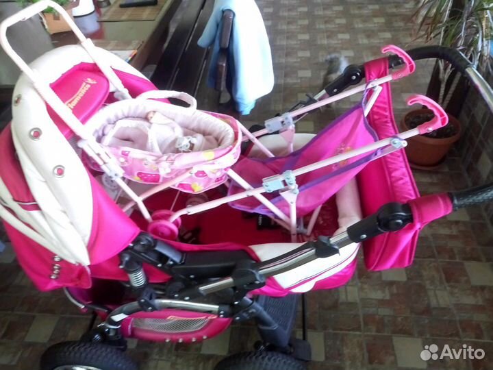 Детская коляска с корзиной в отличном состоянии дл