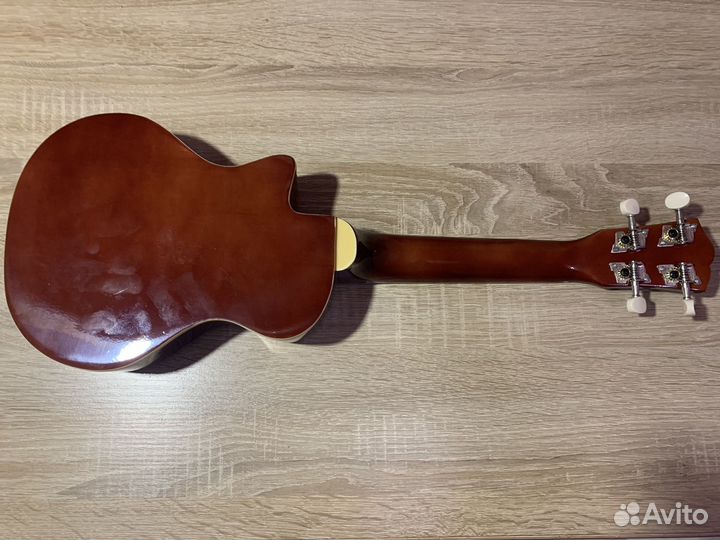 Укулеле Harley Benton UK-100VS