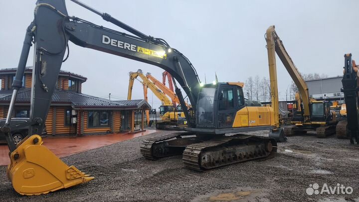 Гусеничный экскаватор John Deere E260 LC, 2016