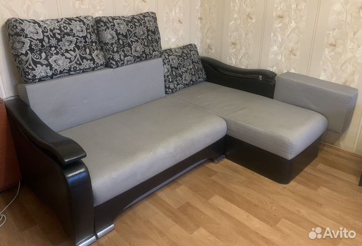 Угловой диван