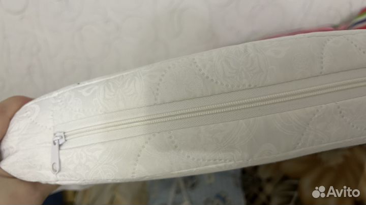 Детская кроватка с маятником