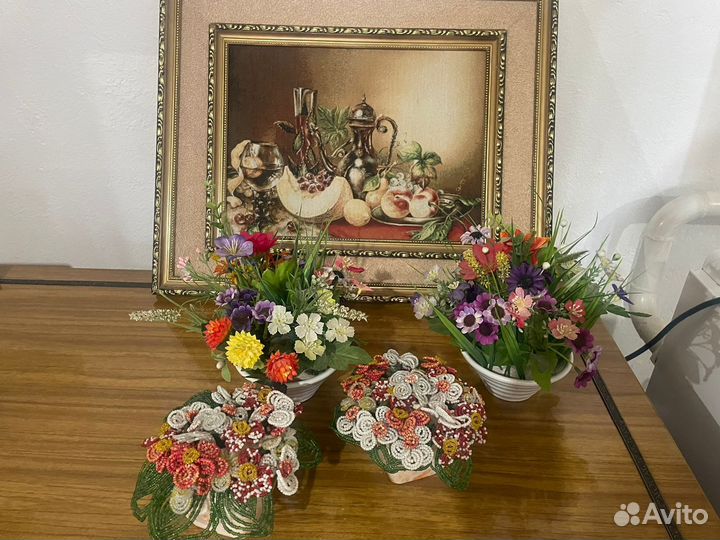 Картина и цветы