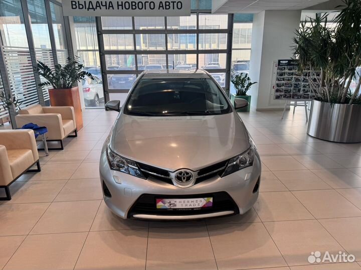 Toyota Auris 1.6 МТ, 2014, 93 122 км