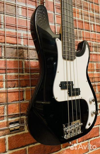Бас гитара + чехол