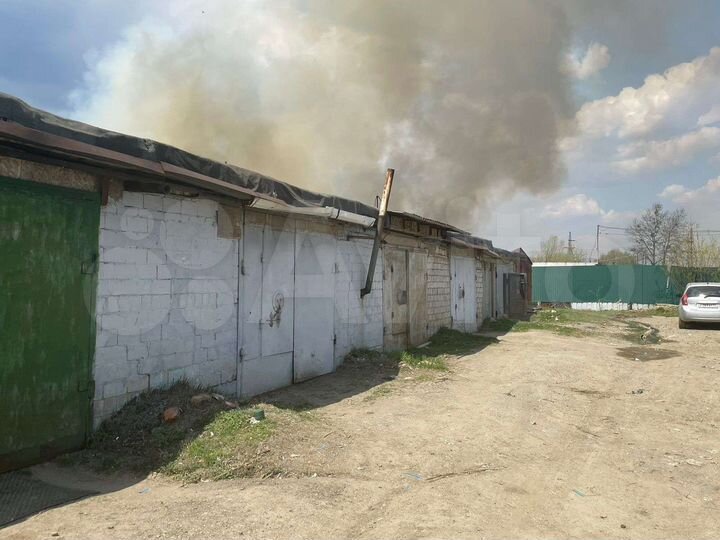 Гараж, > 30 м²