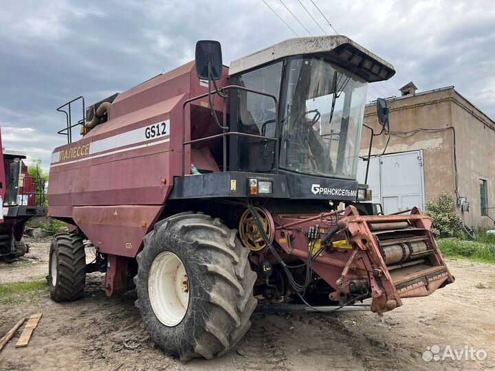 Комбайн Гомсельмаш КЗС-1218 (Палессе GS12), 2011