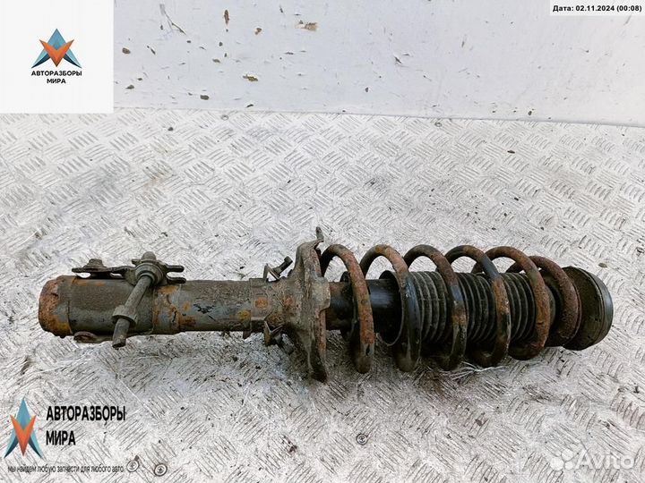 Стойка передняя Volkswagen Golf 3 1996