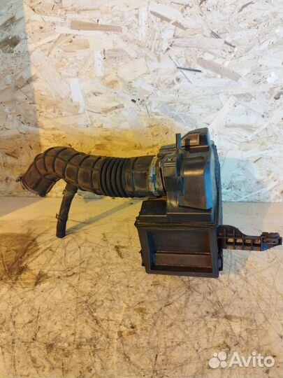 Корпус воздушного фильтра LADA Vesta