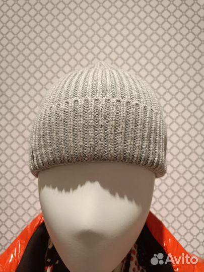 Новая мужская вязанная шапка maxval
