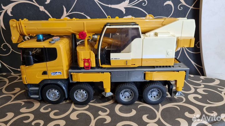 Автокран машина Bruder