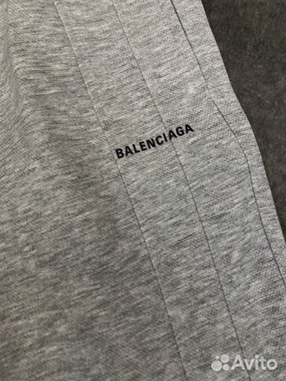 Спортивные штаны Balenciaga