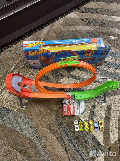 Hot wheels трек