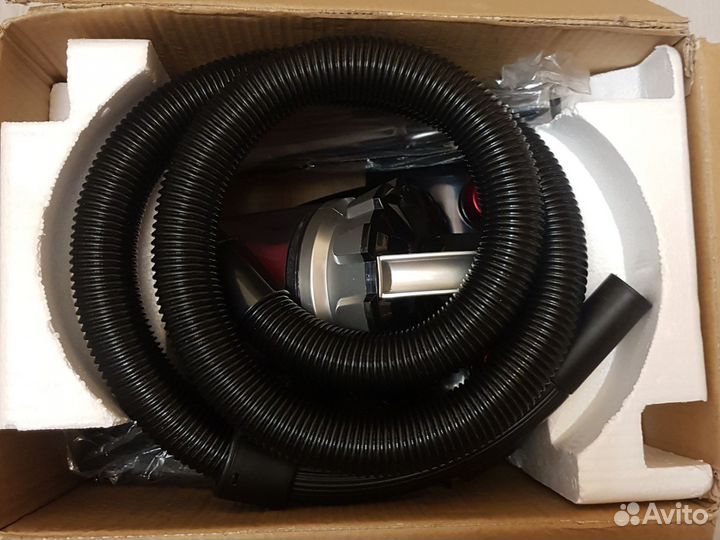 Пылесос starwind SCM 4410 2100 Вт