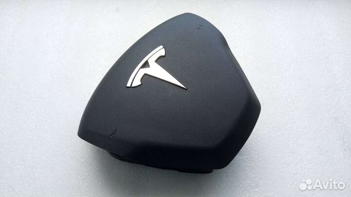 Подушка безопасности водителя Tesla 3