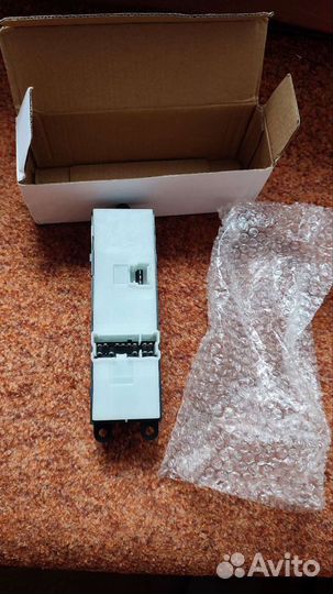 Блок управления стеклоподъёмника нисан