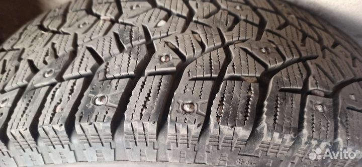 Bridgestone Blizzak Spike-02 185/70 R14