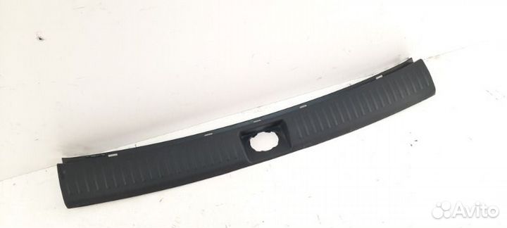 Накладка замка багажника Kia Sorento 3 prime