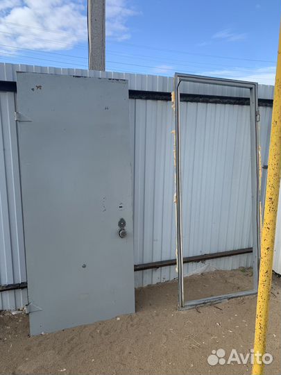 Дверь металлическая