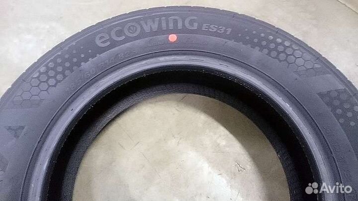 Kumho Ecowing ES31 185/60 R14 82T