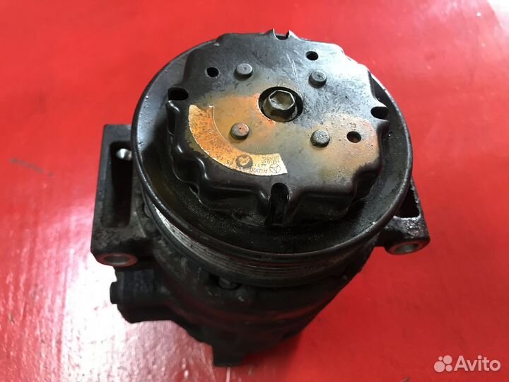 Компрессор кондиционера Mercedes-Benz Ml-Class