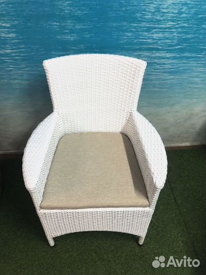 Комплект мебели из искусственного ротанга