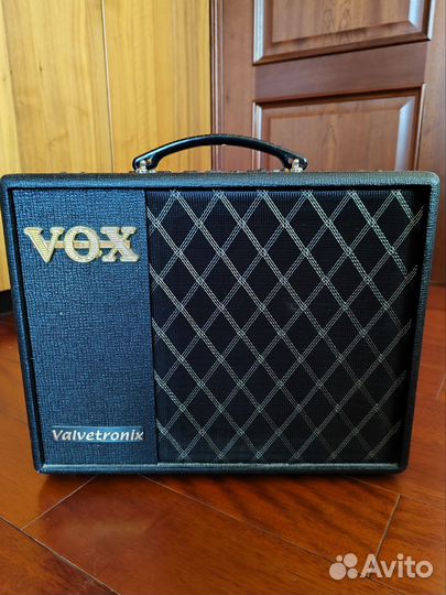 Комбик гитарный VOX VT20X Valvetronix