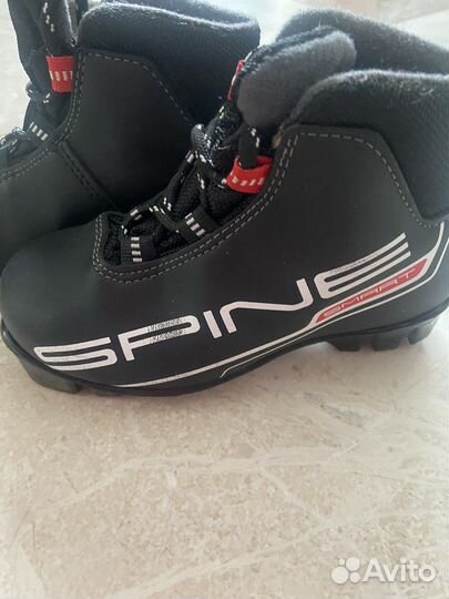 Лыжные ботинки детские 28 размер