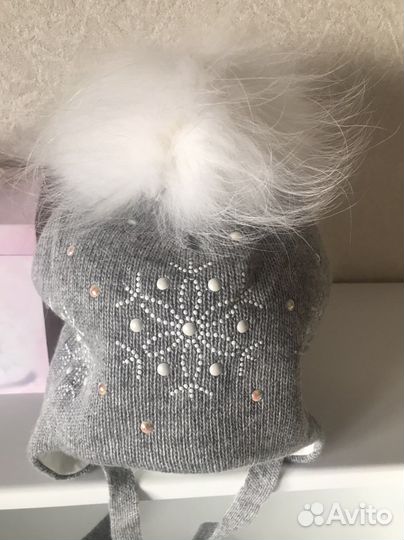 Шапка для девочки осень - зима 50-52 размера