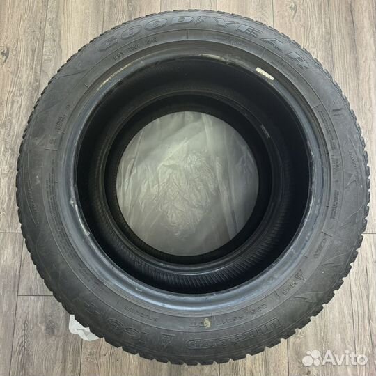 Goodyear UltraGrip Ice+ 225/50 R17 101T