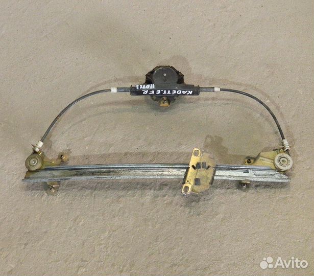 Стеклоподъемник передний правый Kadett E