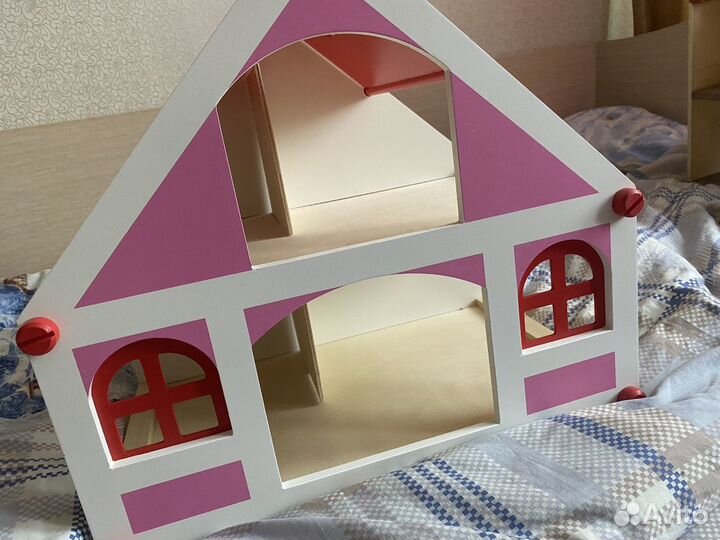 Домик кукольный