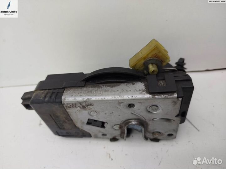Замок двери передней правой 13157762 на Opel Vectra C