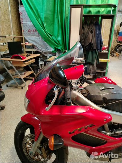 Honda vtr1000f разбор запчасти