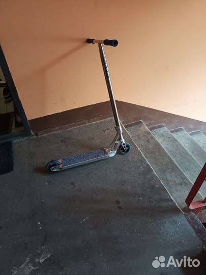 Самокат прыгательный