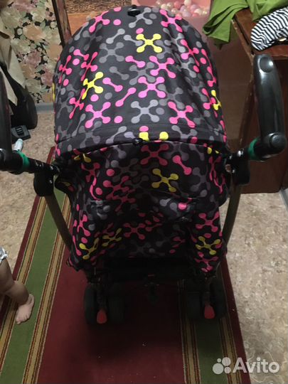 Прогулочная коляска