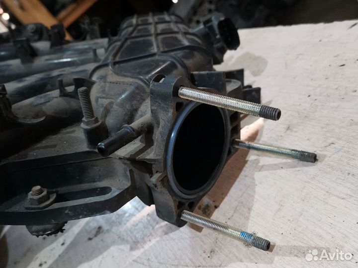 Впускной коллектор 21127, 129 Ларгус, Веста, X-Ray