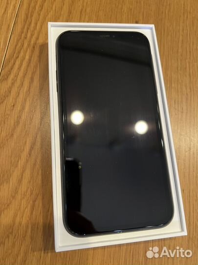 Телефон iPhone xr