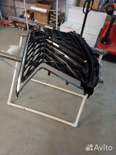 Решетка радиатора lexus lx570 superior pz32760136