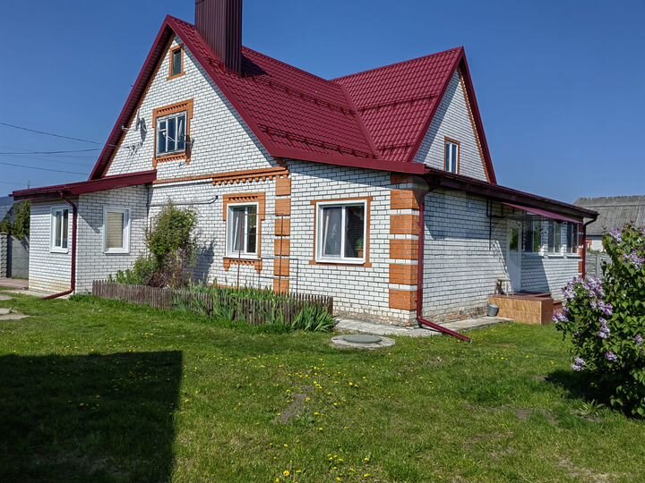 Дом 143 м² на участке 33 сот.