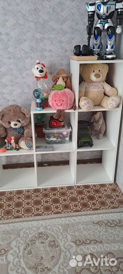 Стеллаж для игрушек
