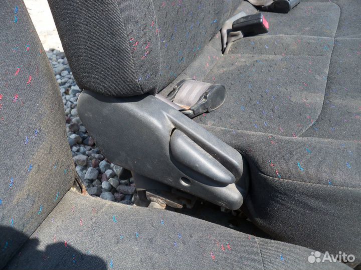 Сидение третий ряд Hyundai Starex 2003г