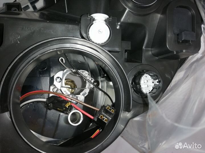 Фара правая citroen jumper \ boxer BSG25800023