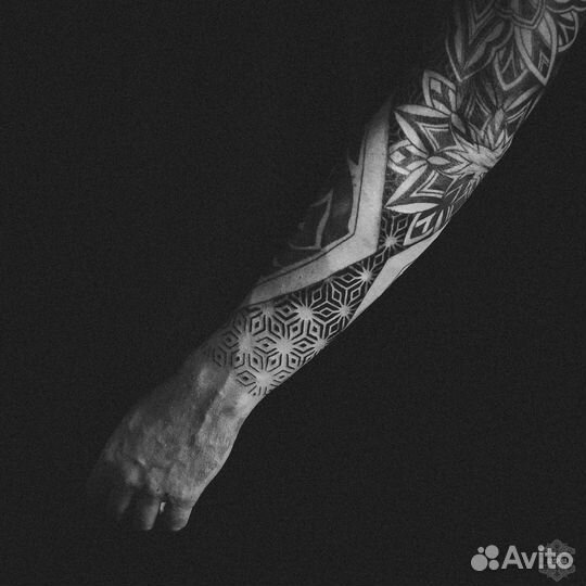 Татуировка и мехенди (роспись хной, джагуа)