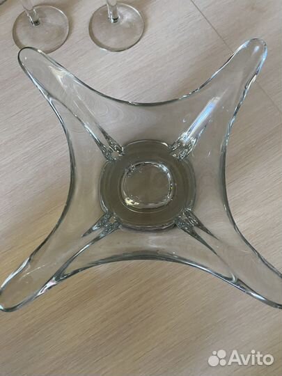 Вазы и фужеры цветное стекло