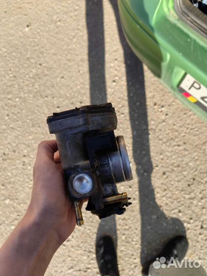 Заслонка дроссельная VW Golf 4