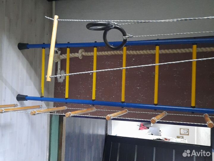 Шведская стенка с турником