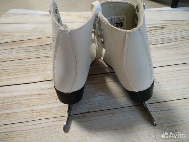 Коньки фигурные для девочки р.29