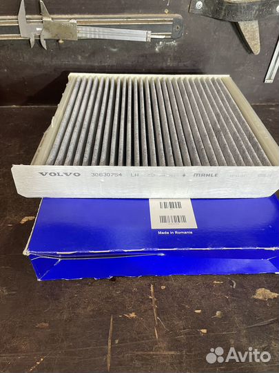 Фильтр салонный 30630754 Volvo